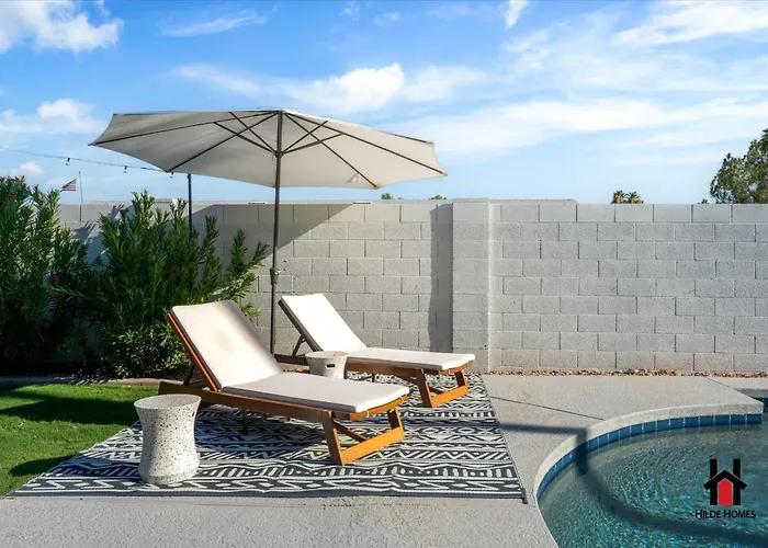 Prime Location Private Pool Hot Tub Bbq Area Office! Holiday home *